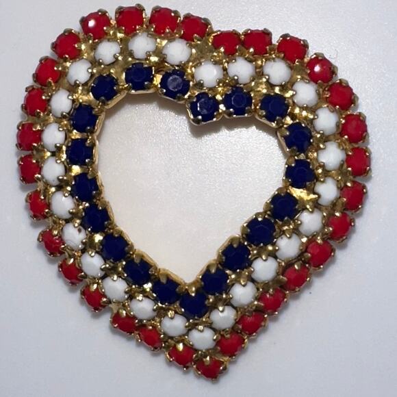 Vintage gold tone patriotic red blue white milk glass rhinestones heart brooch - Picture 2 of 6
